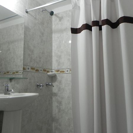 מדיין Hostal Tamarindo Inn מראה חיצוני תמונה