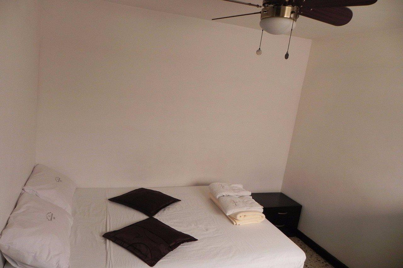מדיין Hostal Tamarindo Inn מראה חיצוני תמונה
