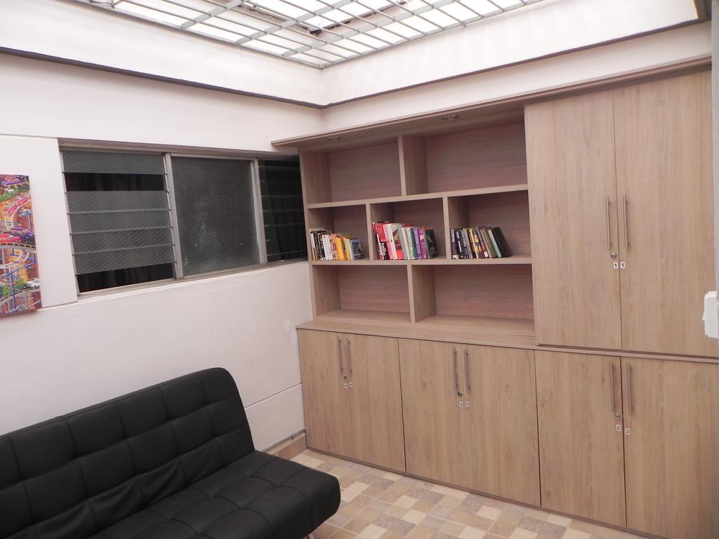 מדיין Hostal Tamarindo Inn מראה חיצוני תמונה