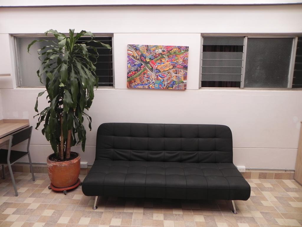 מדיין Hostal Tamarindo Inn מראה חיצוני תמונה