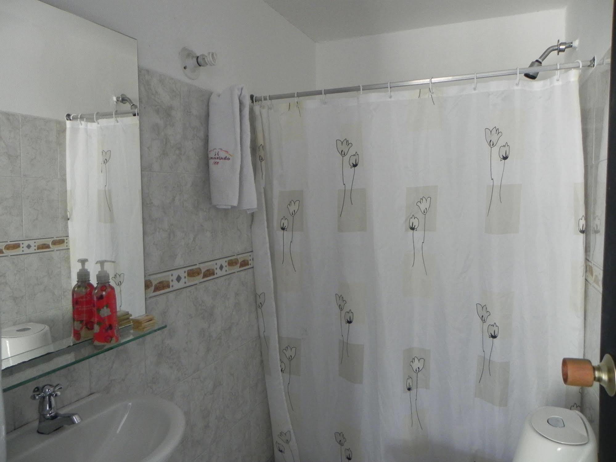 מדיין Hostal Tamarindo Inn מראה חיצוני תמונה