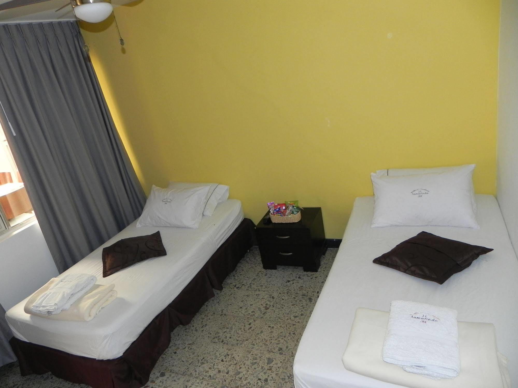 מדיין Hostal Tamarindo Inn מראה חיצוני תמונה